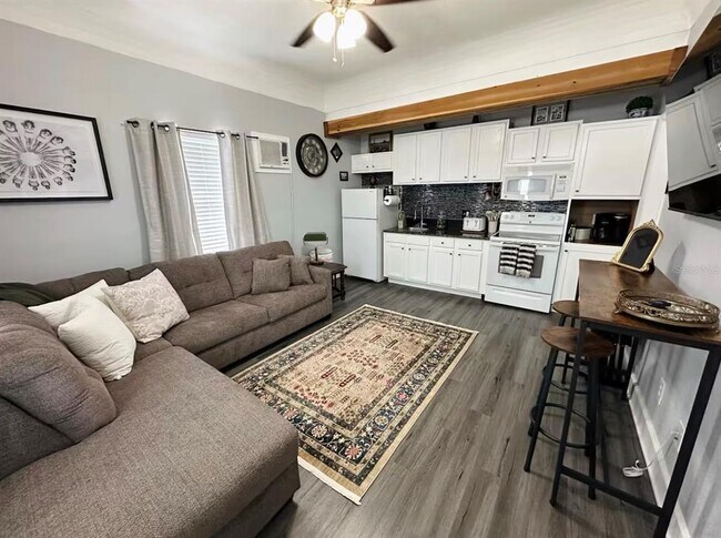 2510 W Main St in Tampa, FL - Building Photo - Building Photo