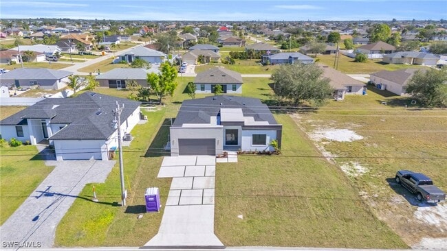 3924 NW 38th St in Cape Coral, FL - Building Photo - Building Photo