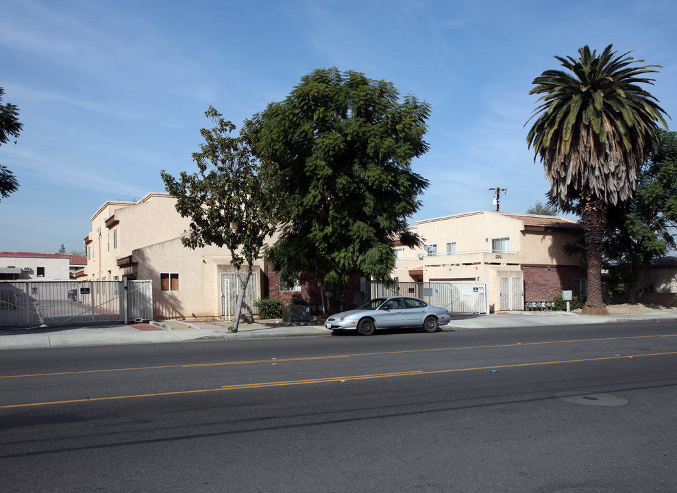 1031-1041 N Unruh Ave in La Puente, CA - Building Photo