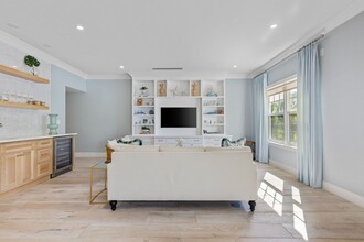 311 Cocoanut Row in Palm Beach, FL - Building Photo - Building Photo