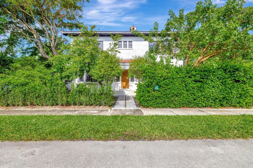 1629 S Lakeside Dr in Lake Worth Beach, FL - Foto de edificio