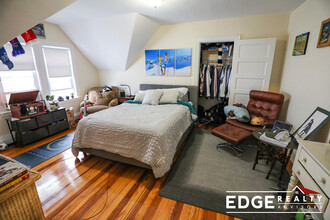 38 Newcastle Rd in Boston, MA - Foto de edificio - Building Photo
