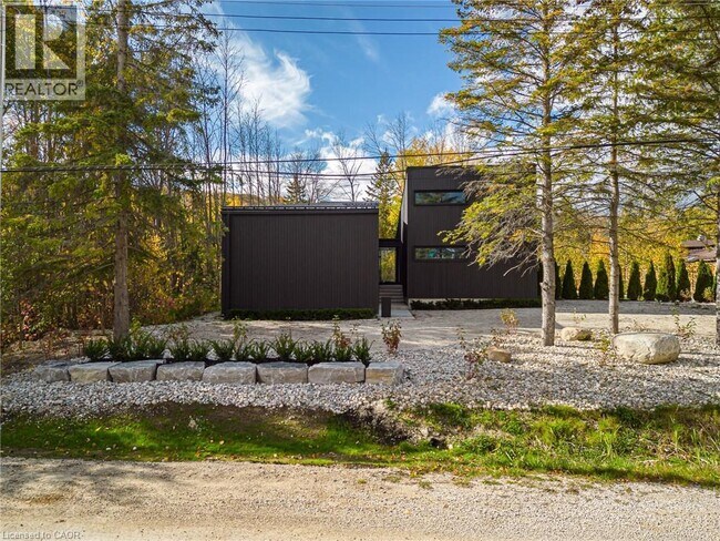 112 Martin Grv in Blue Mountains, ON - Building Photo - Building Photo