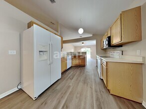 1307 Sheridan Bay Dr in Ruskin, FL - Building Photo - Building Photo