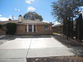 11392 Lake Erie Dr in El Paso, TX - Building Photo