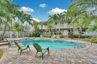 1424 Holly Heights Dr in Fort Lauderdale, FL - Building Photo - Building Photo