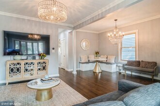 4024 N Maplewood Ave in Chicago, IL - Foto de edificio - Building Photo