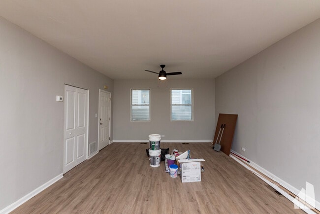 1022 W Fry St in Chicago, IL - Building Photo - Building Photo