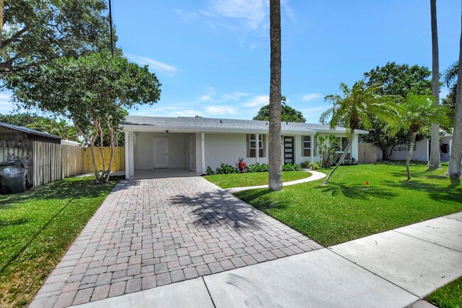 832 SW 10th Ave in Boca Raton, FL - Building Photo - Building Photo