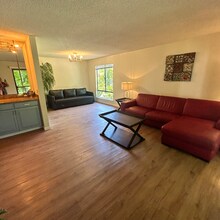 410 N Civic Dr in Walnut Creek, CA - Building Photo - Building Photo