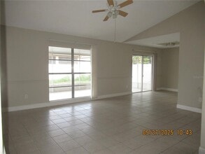 4055 Forecast Dr in Brandon, FL - Building Photo - Building Photo