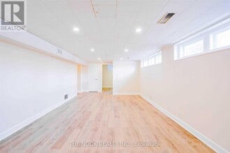 751 Glengrove St in Oshawa, ON - Building Photo - Building Photo