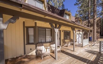 637 Sugarloaf Blvd in Big Bear, CA - Building Photo - Building Photo