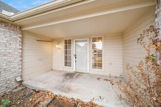 7922 N 125th E Ave in Owasso, OK - Foto de edificio - Building Photo