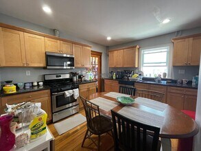 62 Frederick Ave in Medford, MA - Building Photo - Building Photo