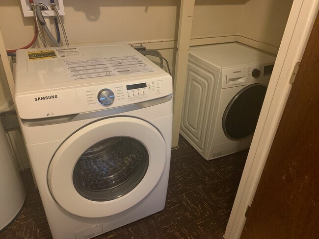 1800 Jefferson Park Ave, Unit 11 in Charlottesville, VA - Building Photo - Building Photo