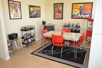 4989 Northlawn Way in Orlando, FL - Building Photo - Building Photo