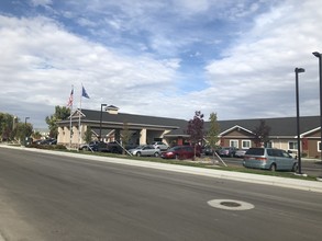 Lenity Senior Living in Caldwell, ID - Foto de edificio - Building Photo