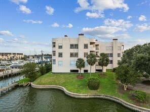 1302 Marina Bay Dr