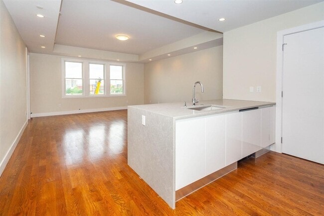 906 E 2nd St in Boston, MA - Building Photo - Building Photo