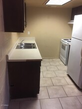 7010 N 68th Dr in Glendale, AZ - Building Photo - Building Photo