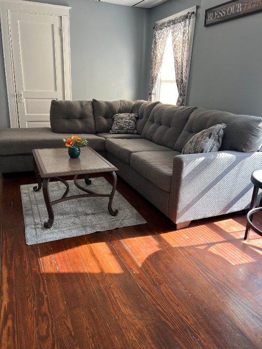 8 Davies Pl in Poughkeepsie, NY - Building Photo