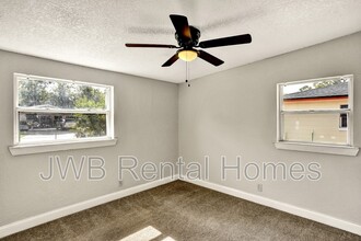 4639 Aberdare Ave N in Jacksonville, FL - Building Photo - Building Photo