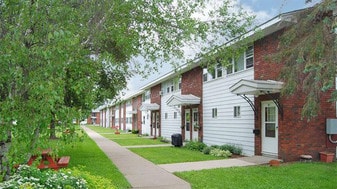 Norwich Court Apartments in Norwich, NY - Building Photo