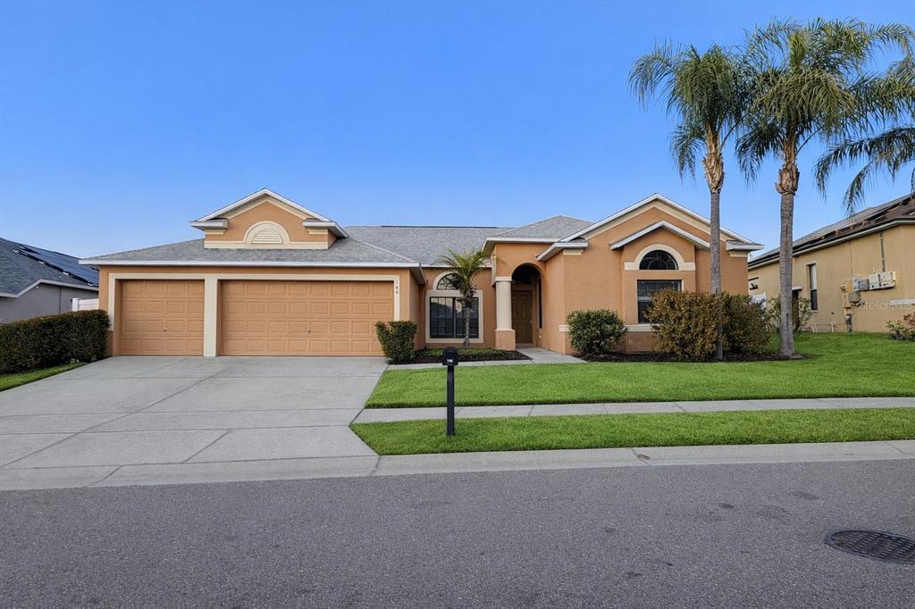 540 Coventry Rd in Davenport, FL - Building Photo