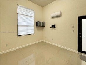 2391 SW 145th Ave-Unit -. in Miami, FL - Building Photo - Building Photo