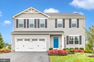 38 Diopside Dr in Chambersburg, PA - Building Photo