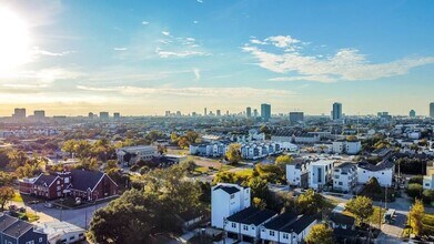 2604 McIlhenny St in Houston, TX - Building Photo - Building Photo