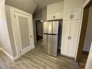 183 Colony Crescent in Akron, OH - Building Photo - Building Photo