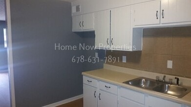 4374 Springwood Terrace in Forest Park, GA - Building Photo - Building Photo