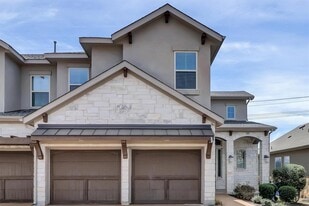 201 Cartwheel Bend in Lakeway, TX - Building Photo