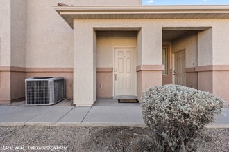 95 Shade Tree Ln in Mesquite, NV - Building Photo - Building Photo