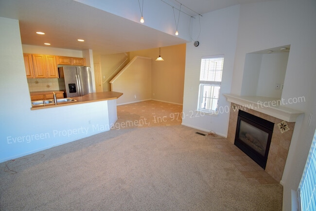 127 Bayside Cir in Windsor, CO - Building Photo - Building Photo