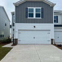 1739 Braemar Vlg Dr in Monroe, NC - Building Photo