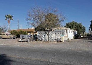 Wheel Estates in Tucson, AZ - Building Photo - Building Photo