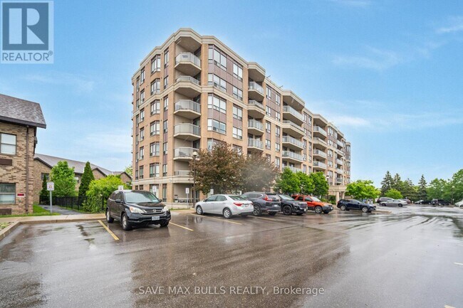 300-300 Ray Lawson Blvd in Brampton, ON - Building Photo - Building Photo