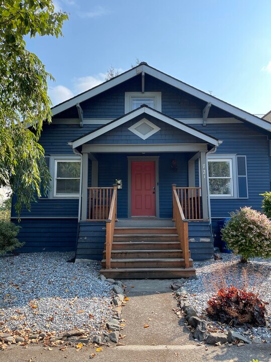 721 S Rose St in Seattle, WA - Building Photo