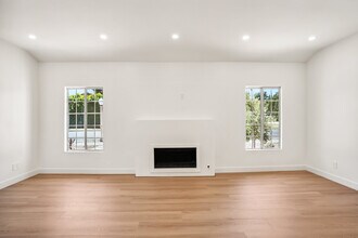 4702 Kraft Ave in North Hollywood, CA - Building Photo - Building Photo