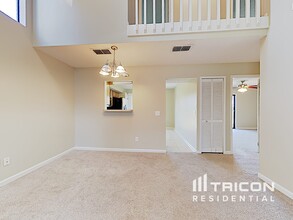 7780 Allspice Cir E in Jacksonville, FL - Building Photo - Building Photo