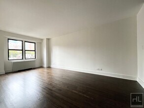 EAST 63 STREET in New York, NY - Building Photo - Building Photo