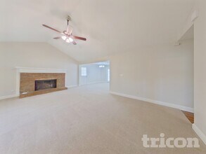 4807 Alpine Dr SW in Lilburn, GA - Building Photo - Building Photo