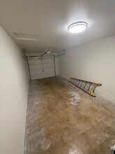 2920 Railroad St SE in Albany, OR - Building Photo - Building Photo