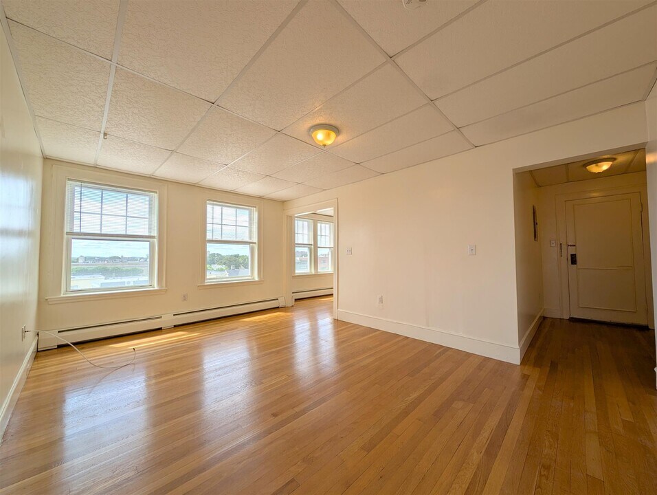 34 College Ave, Unit 56 in Somerville, MA - Building Photo