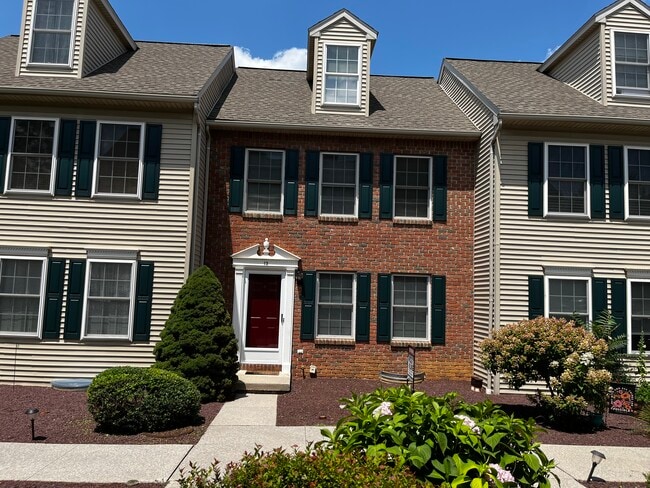 property at 13 Weiser Ct