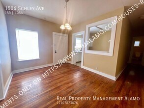 1506 Schley Ave in San Antonio, TX - Building Photo - Building Photo