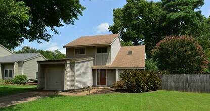 1548 Beachview Dr in Virginia Beach, VA - Building Photo - Building Photo